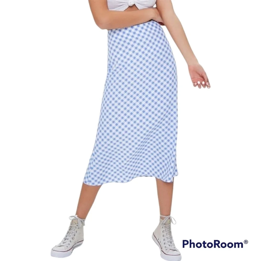 🌺 Forever 21 Gingham Midi Skirt. Size M .